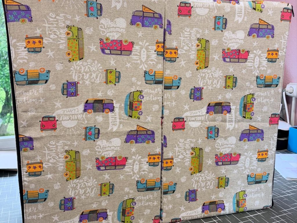 2DC2CBE1-234F-44C3-A212-8ADC7284682A