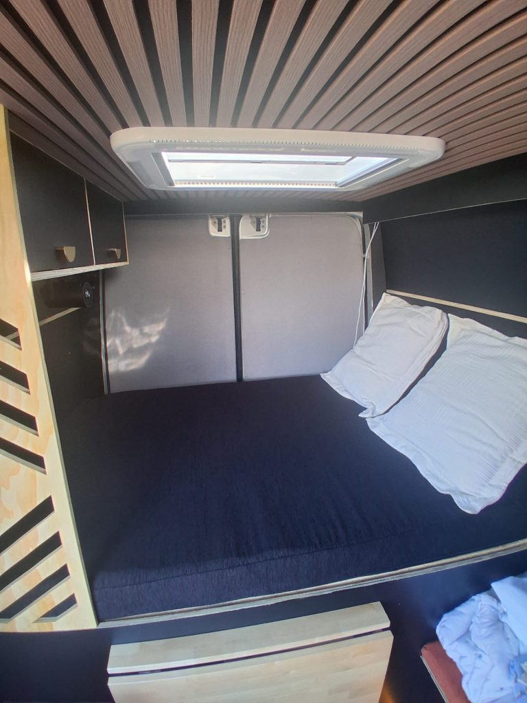 a62f70fe-dc12-42d4-afa8-03f8f1e2158b